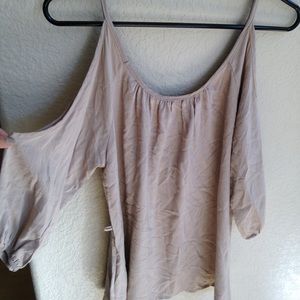 Off-the-shoulder shirt