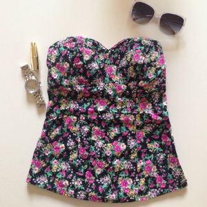 🚨SOLD🚨Guess Floral bustier
