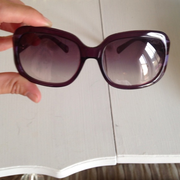 Coach Sunglasses - Picture 4 of 4