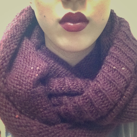 H&M knit sequin burgundy scarf snood