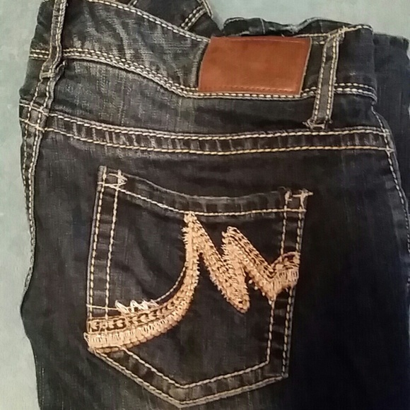 Maurices jeans