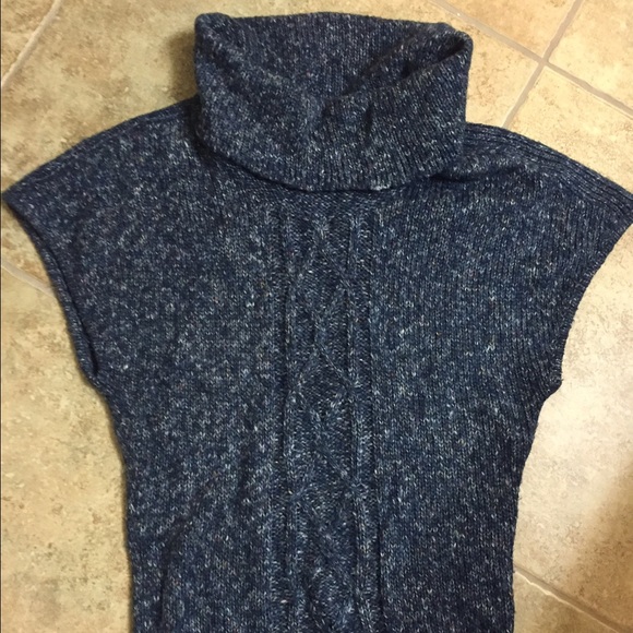 Marbled blue turtleneck