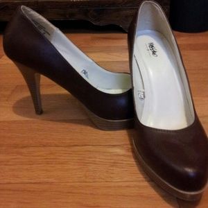 Women's heel!