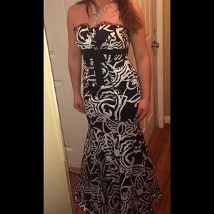 Beautiful Black and White Mermaid Prom Dress