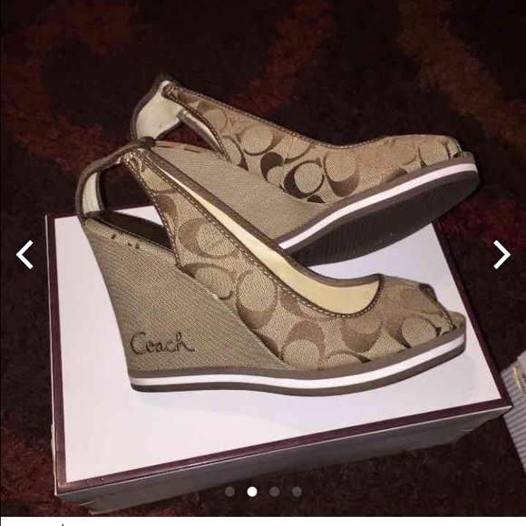 SOLD ❤️ - Picture 2 of 4