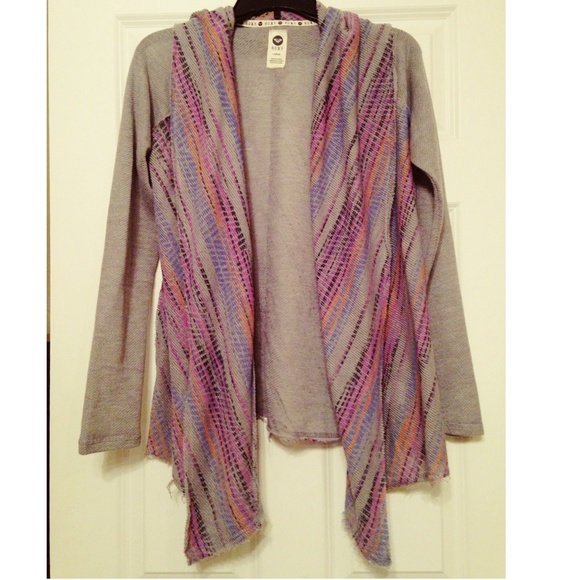 Cardigan sweater