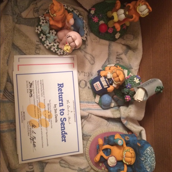 Bundle of 4 Danbury mint sculptures for @hezzor