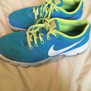 Nike flex experience runs