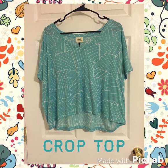 Flowy Crop Top