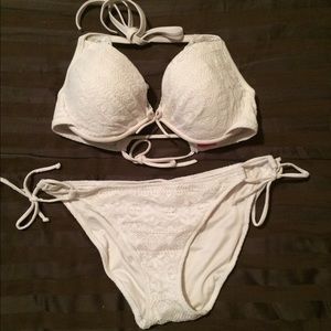 Push up White Lace VictoriaSecret bathing suit