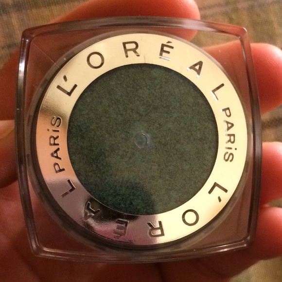 L'Oreal Infallible Eyeshadow in Endless Sea - Picture 1 of 2