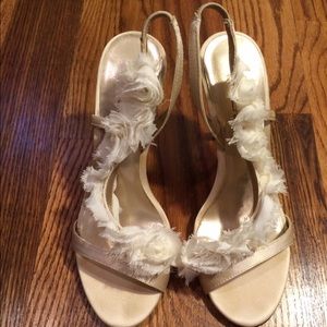 🔴🔴🔴WHITE STRAP HEELS