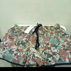 Floral print shorts