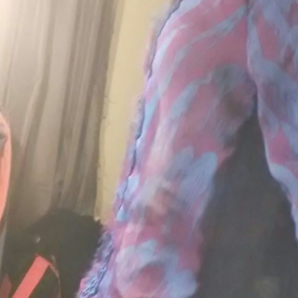 Blouse - Picture 2 of 2