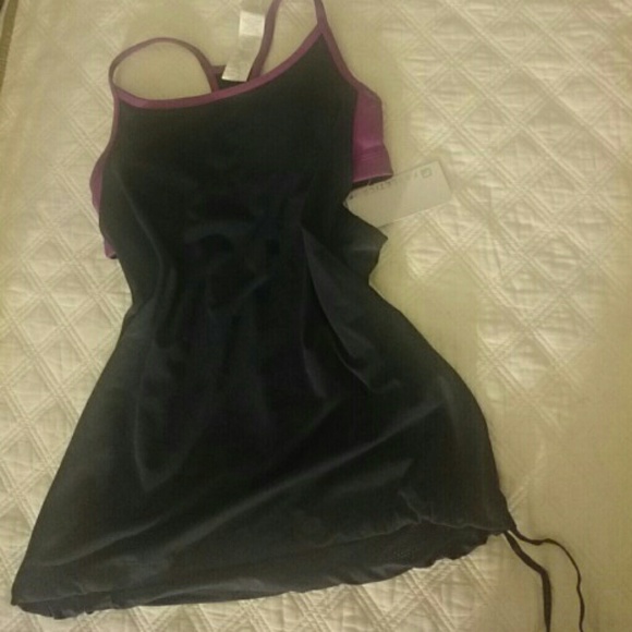 NWT Fabletics Norwalk Tank - Picture 4 of 4