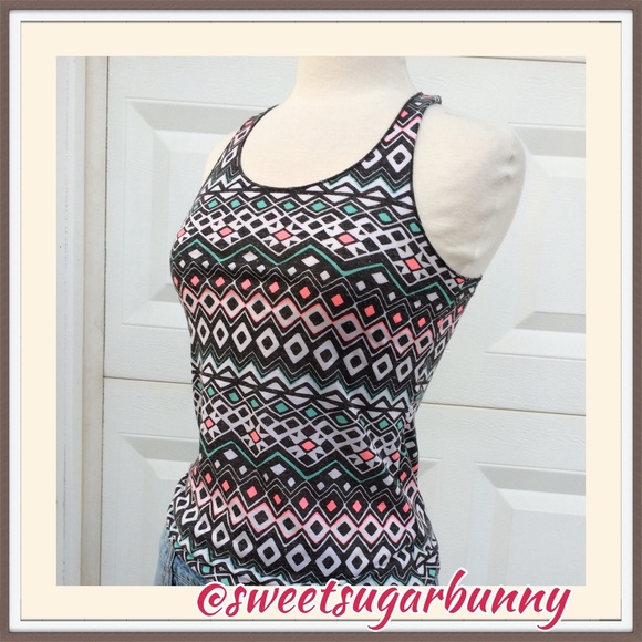 🌟Adorable Tribal Tank - Picture 1 of 4
