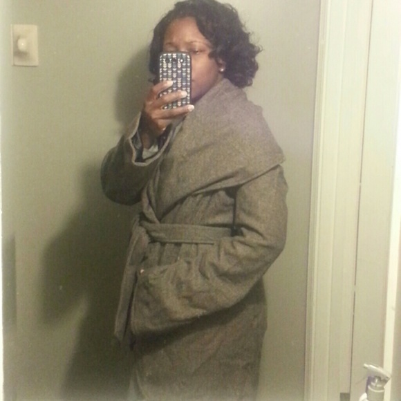 Wool Coat - Picture 2 of 4