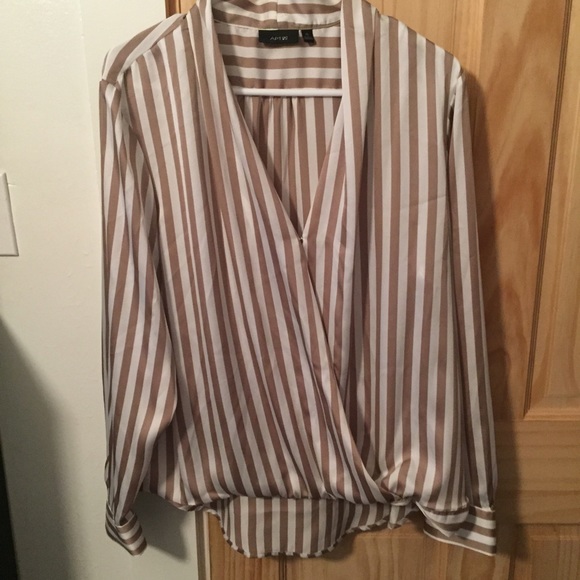 apt 9 wrap blouse