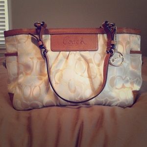 Coach tan and beige C leather bag sale!!!!!