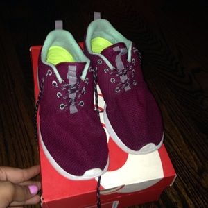 Purple and tiff blue roshe run