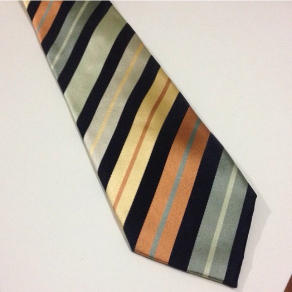 BCBG tie