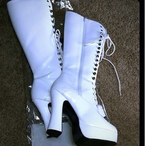Lace up White Boots