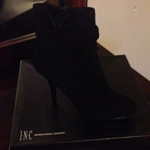 Suede Black boots
