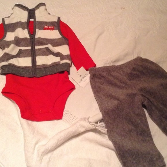 Carter onesie/vest/pants set NWT