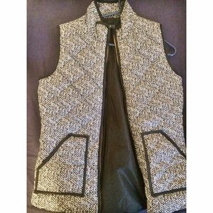 Sz medium herring bone puffer vest