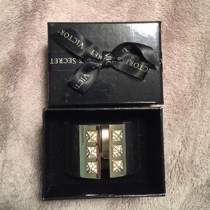 Victoria's Secret gold bracelet.