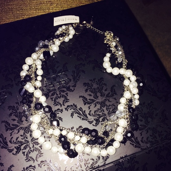 White House Black Market pearl necklace