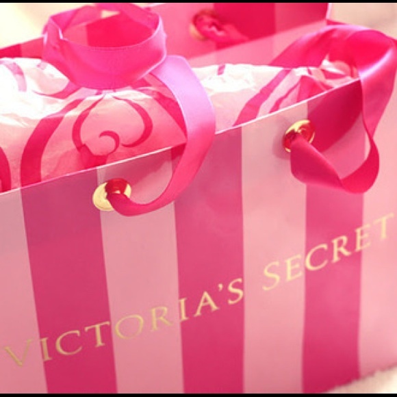 NWT VS Incredible Body Mist💎💕