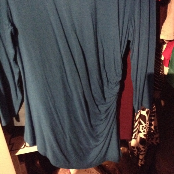 Blue blouse - Picture 2 of 3