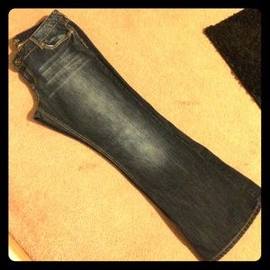 32W31L NWOT! Vanity curvy flare!!