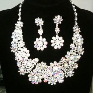 Closet Clean Out Sale! Special Event Accessories