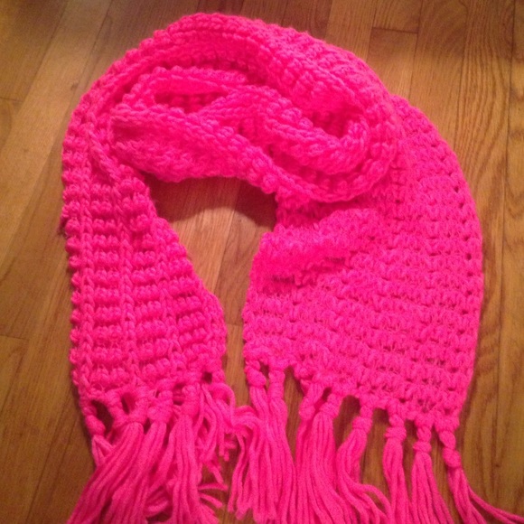 Hot pink knit scarf!