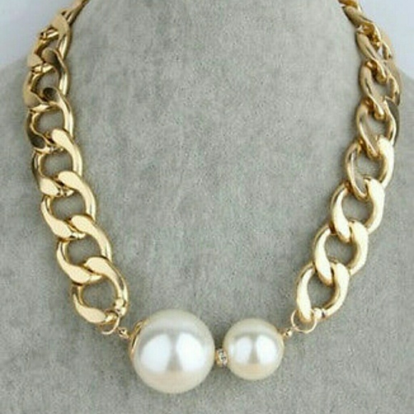 BIG; BOLD CHUNKY DOUBLE PEARL NECKLACE