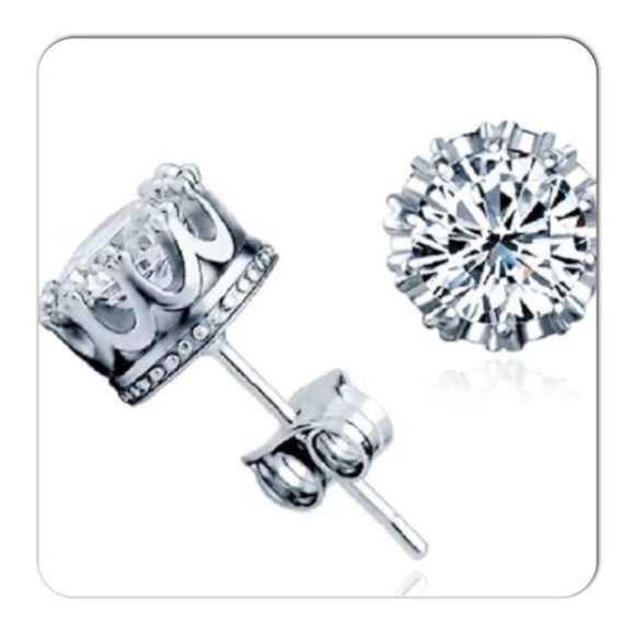 Jewelry - Beautiful crown stud earrings💕