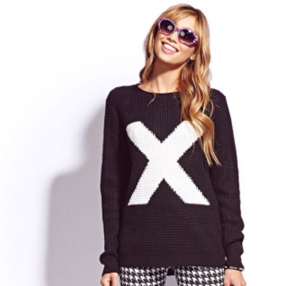 Forever 21 Sweaters - Final Forever 21 "X" Sweater Size Small