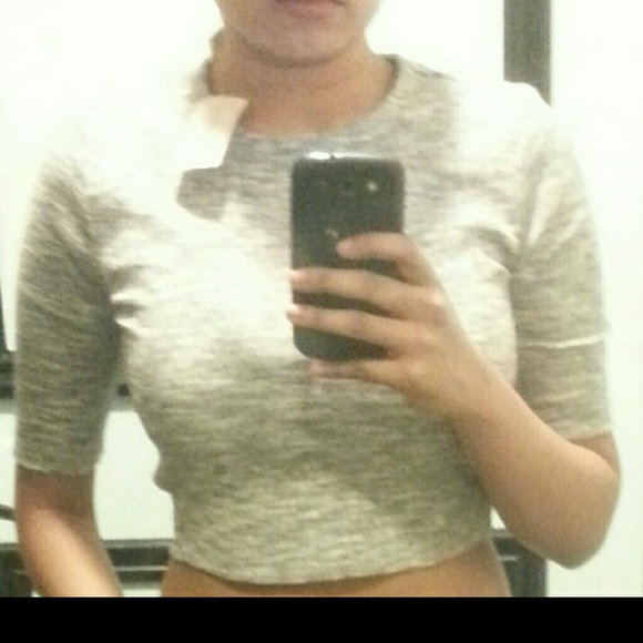 Gray crop top - Picture 1 of 2