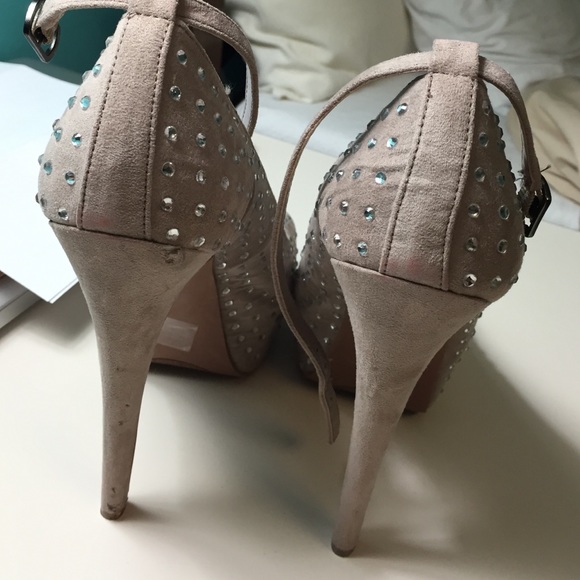 Wild pair harley wp taupe heels - Picture 4 of 4
