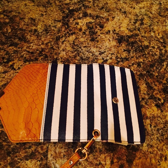 Cell phone case