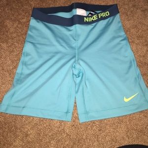 Nike Pro