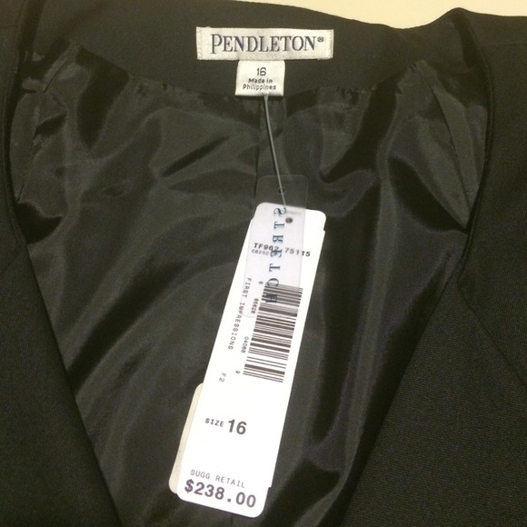 Navy to black Pendleton jacket, new with tags - Picture 3 of 4