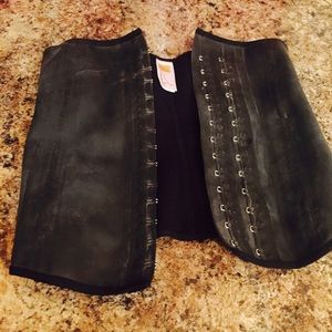 Waist trainer
