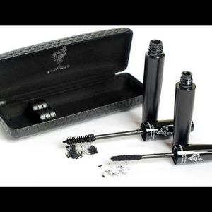 New younique 3D fiber lash