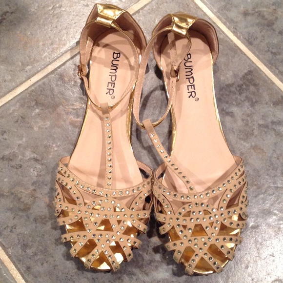 NO TRADE ❤️BUMPER GOLD SANDALS