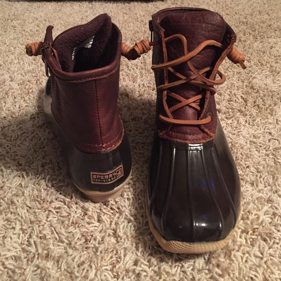 Sperry salt water duck boots