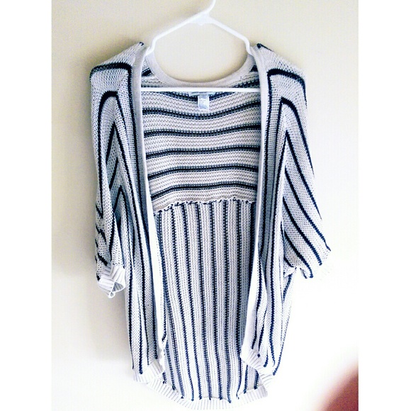 AE Flowy Cardigan