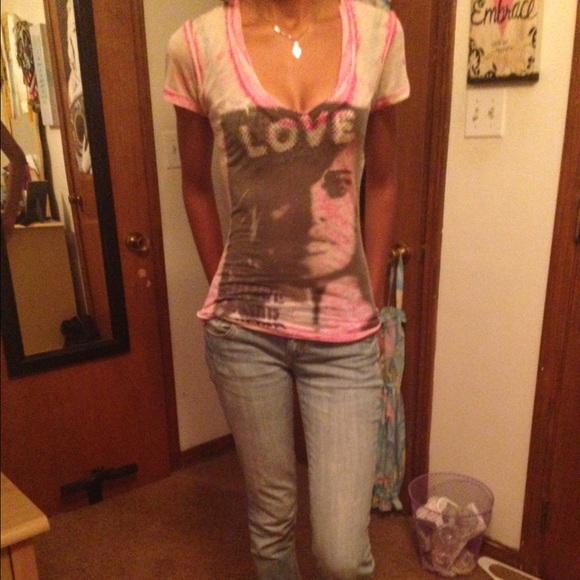 V neck shirt